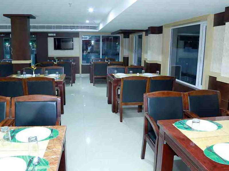 Thachaparambil Residency Hotel Alappuzha Exterior photo