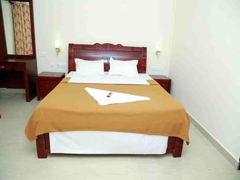 Thachaparambil Residency Hotel Alappuzha Exterior photo